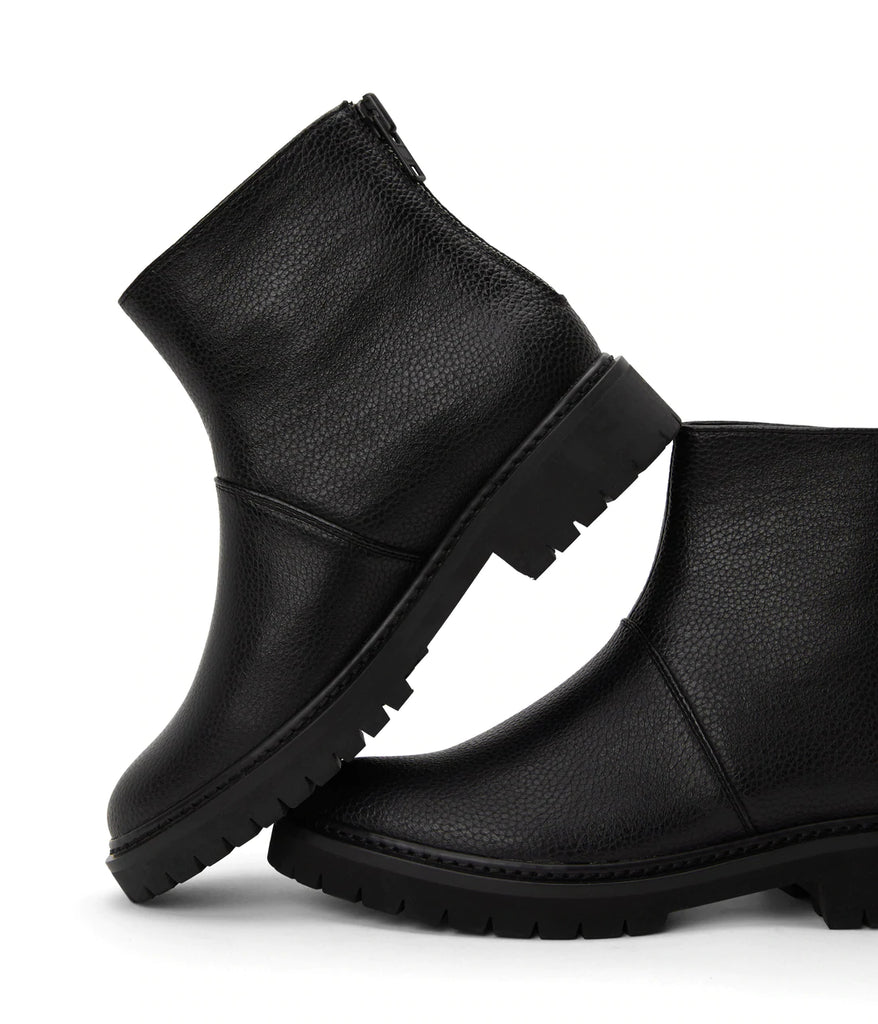 FW21-Footwear-Piece-mirra-black-6_1100x