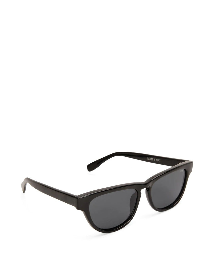 SS22-Sunglasses-maxi-black-3_1100x